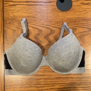NWOT 34 DDD lively bra